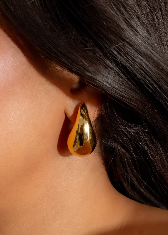 Crescent Luxe Earrings Gold