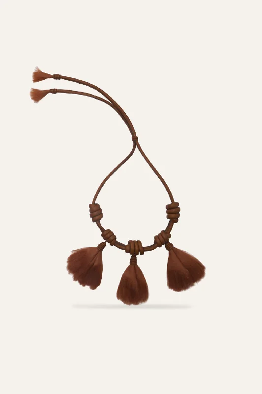 Grab Your Favorite Jewelry At The Lowest Prices De Proa a Popa Necklace in Paprika