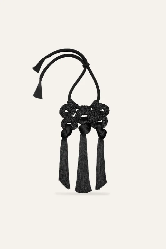 Exclusive Jewelry Sale – Sparkle For Less Direction of the Wind Necklace in Black