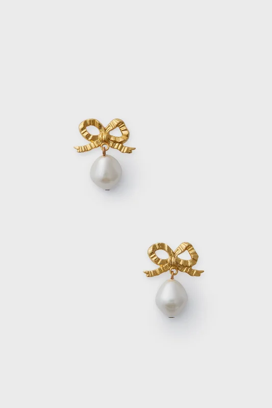 The Perfect Jewelry Piece At The Perfect Discount Gold Khloe Earrings