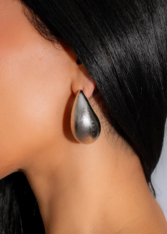 Hard To Stay Medium Drop Earring Silver