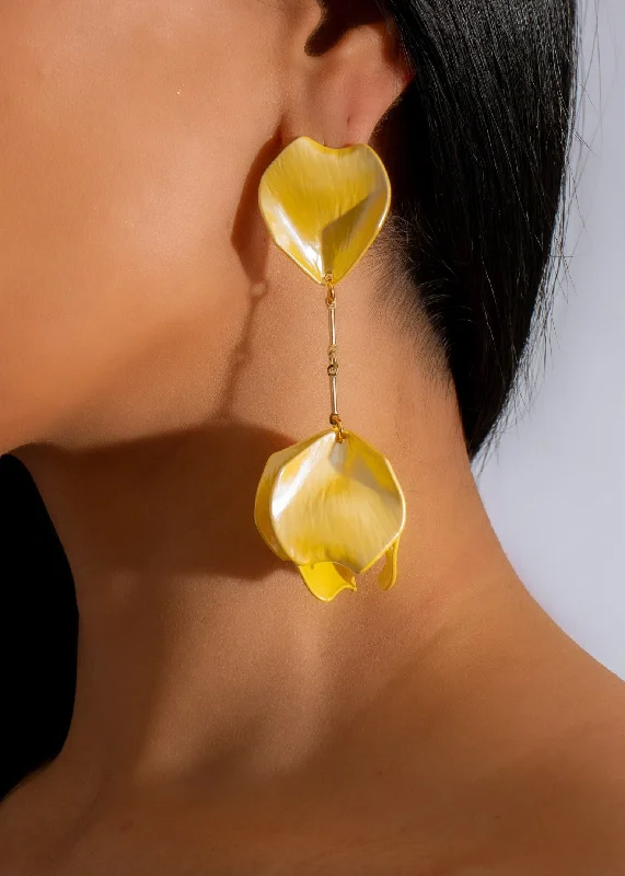 Petal Dangle Earring Yellow