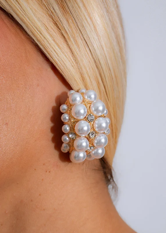 Regal Pearl Cluster Earrings Gold