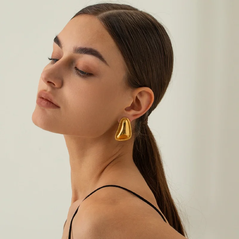 Fashion-Forward Jewelry At Incredible Prices Hot Girl Classy Gal Stud Statement Earrings Fashion-Forward Jewelry At Incredible Prices Hot Girl Classy Gal Stud Statement Earrings