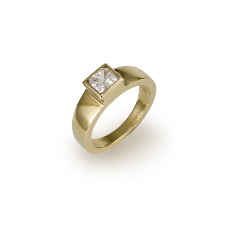 Chic And Stylish Jewelry At Exclusive Prices Diamond Solitaire Ring, Yellow Gold