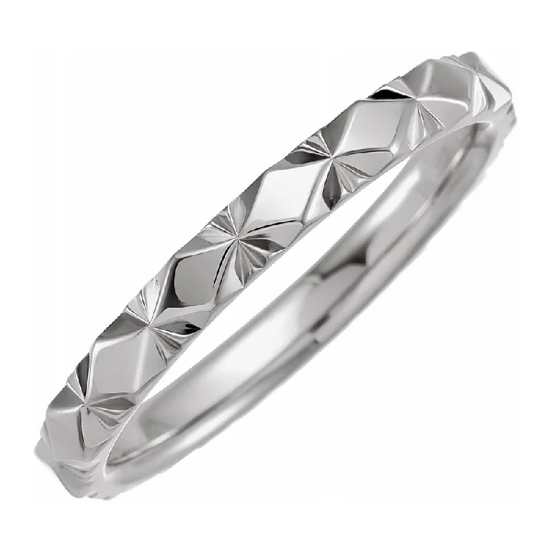 2.5mm 10K White Gold Diamond Cut Faceted Standard Fit Band