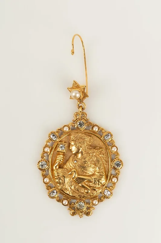Special Sale On Handcrafted Jewelry – Shop Today Boucle d'oreille Christian Dior Haute Couture circa 1990 Special Sale On Handcrafted Jewelry – Shop Today Boucle d'oreille Christian Dior Haute Couture circa 1990