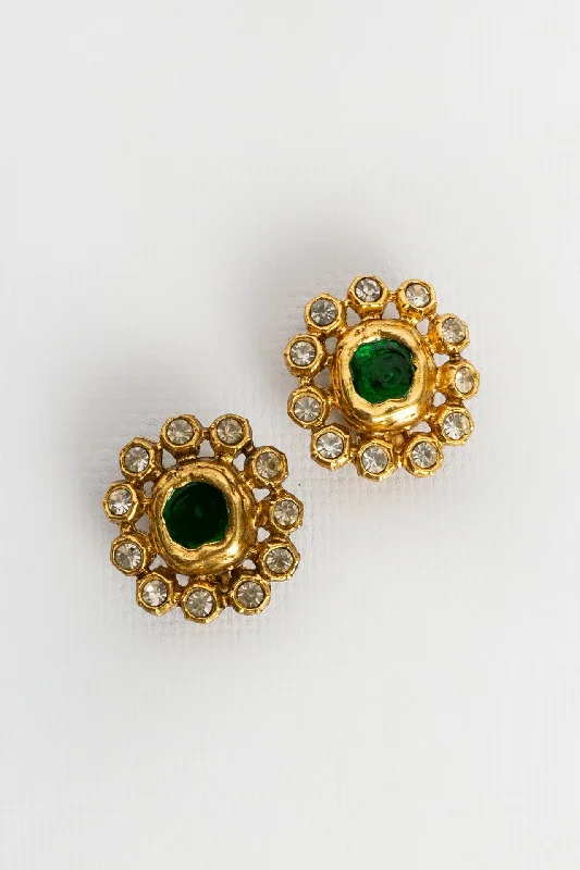 Breathtaking Jewelry, Breathtaking Prices Boucles d'oreilles baroque Chanel