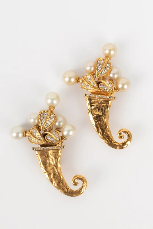 Limited-Stock Jewelry Sale – Shop Before It's Gone Boucles d'oreilles Chanel