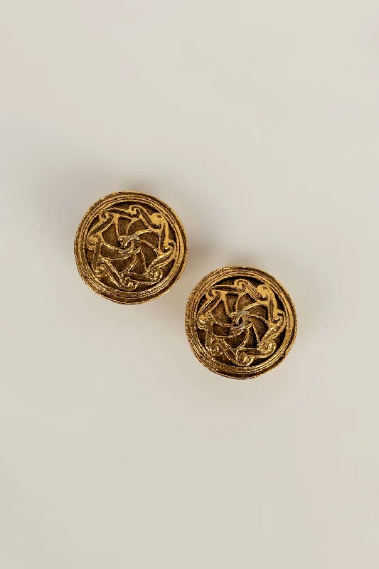 High-End Sparkle, Low-End Prices – Jewelry Sale Live Boucles d'oreilles Chanel