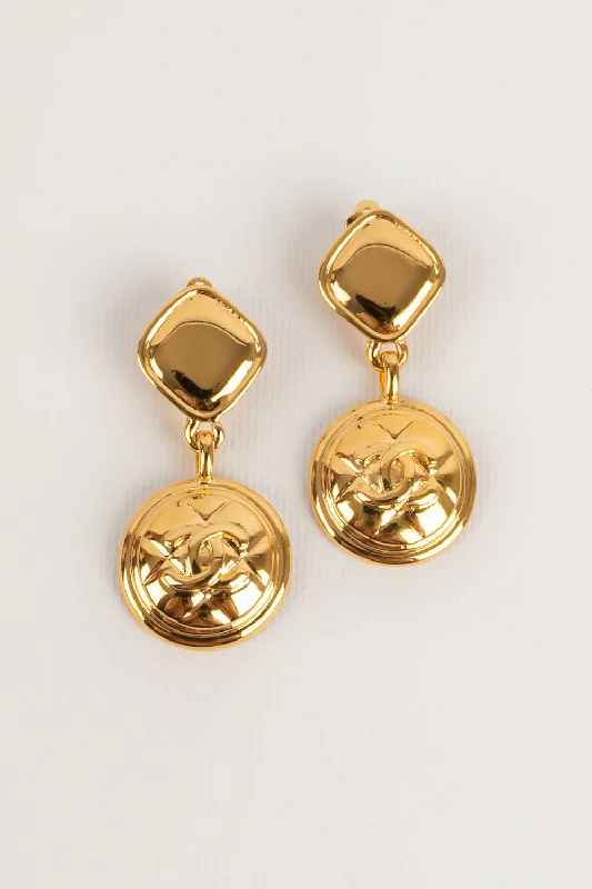 Luxury Jewelry Without The Luxury Price Tag Boucles d'oreilles Chanel