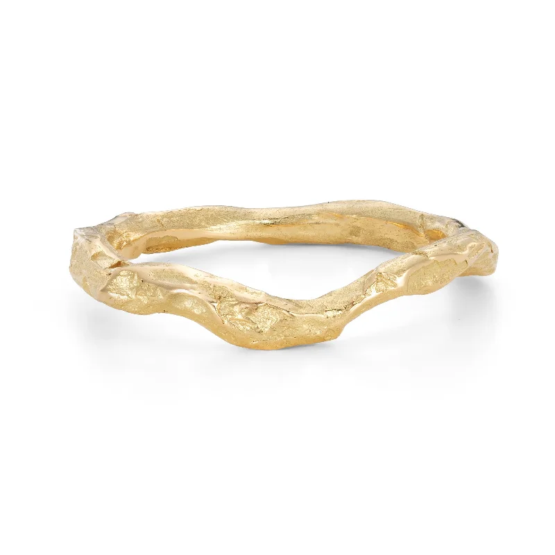 Carn Band 18ct Gold