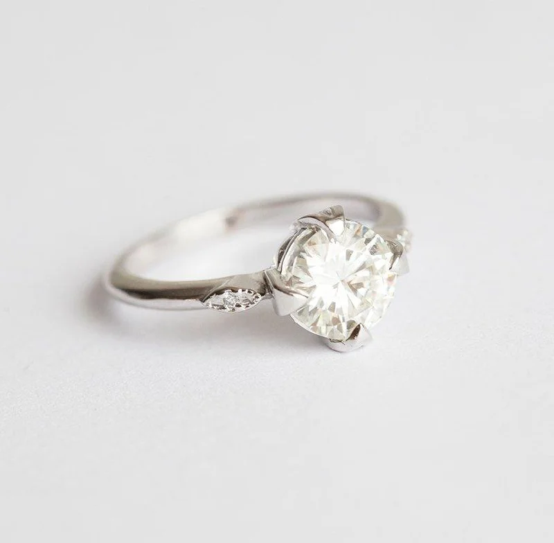 Leanne Diamond Ring, Moissanite Ring