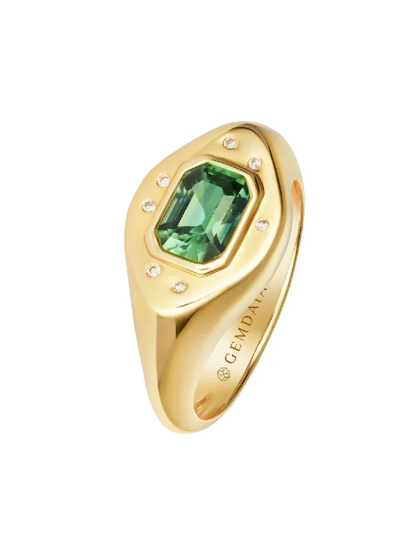 Grab Exquisite Jewelry At The Lowest Prices Green Sapphire 14K Gold Signet Ring