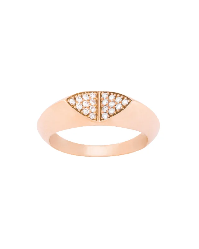 Shop Signature Jewelry Styles At Exclusive Prices Mirror 18K Gold, Whitegold or Rosegold Ring w. Diamonds Shop Signature Jewelry Styles At Exclusive Prices Mirror 18K Gold, Whitegold or Rosegold Ring w. Diamonds