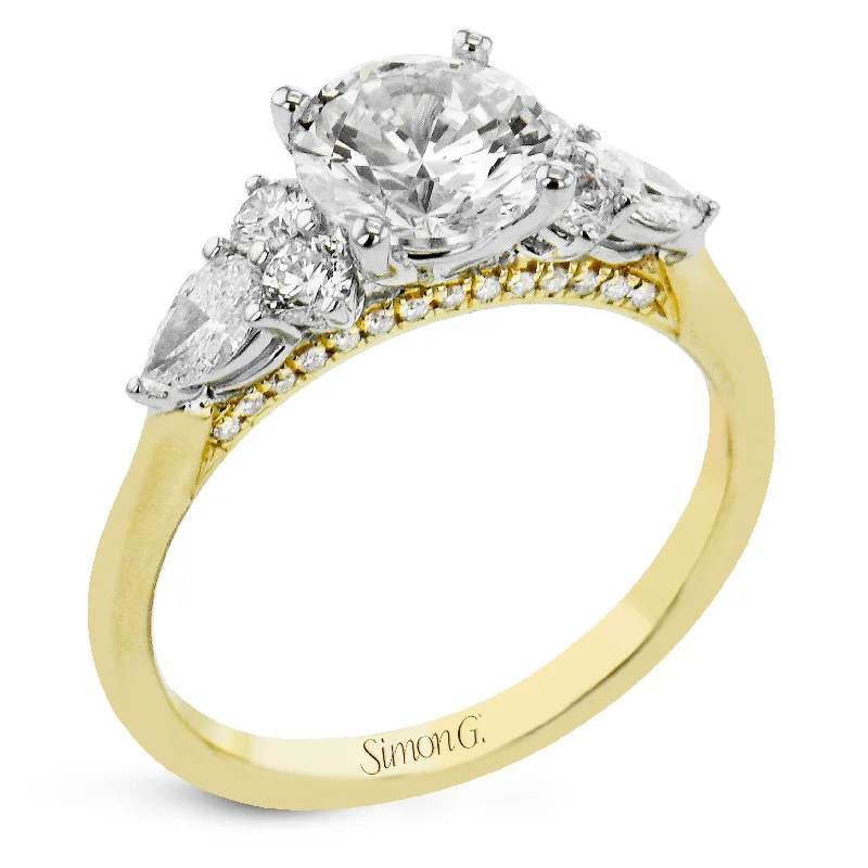 Holiday Jewelry Sale – Perfect Gifts At Great Prices Round-Cut Three-Stone Engagement Ring In 18k Gold With Diamonds Holiday Jewelry Sale – Perfect Gifts At Great Prices Round-Cut Three-Stone Engagement Ring In 18k Gold With Diamonds