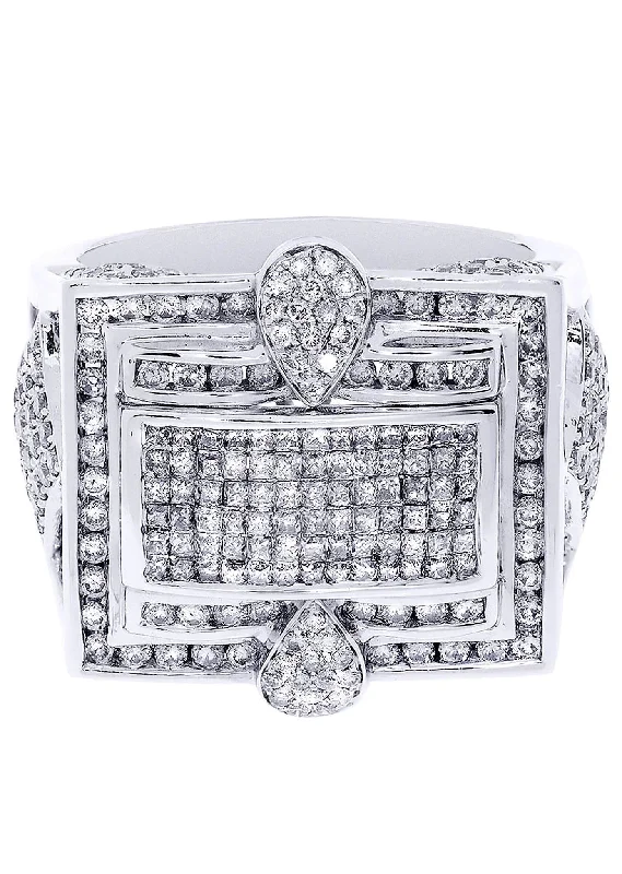 Modern Statement Jewelry For Bold Styling White Gold Mens Diamond Ring| 1.91 Carats| 14 Grams