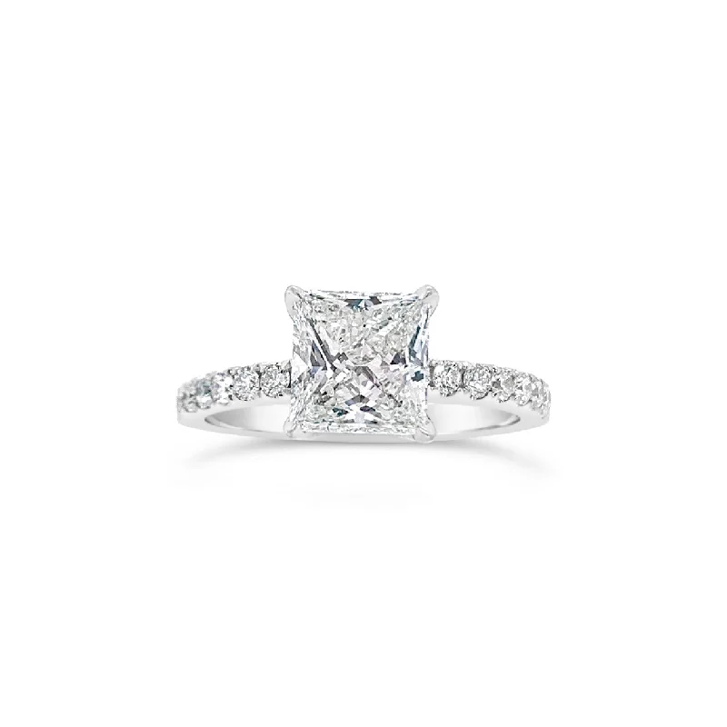 Princess-Cut Diamond Engagement Ring with Round Diamond Shank