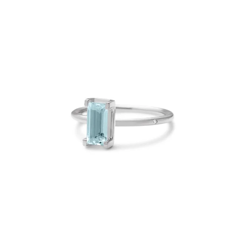 High-End Jewelry, Now More Affordable Than Ever Nord Blue Turned 18K Whitegold Ring w. Aquamarine & Diamond