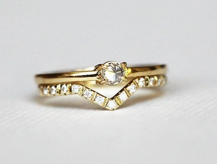 Round Diamond Ring, Modern Engagement Ring Set