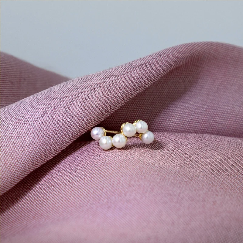 Dazzle In Elegance With Our Biggest Jewelry Sale Curves 11 9K Gold Ring w. Pearls