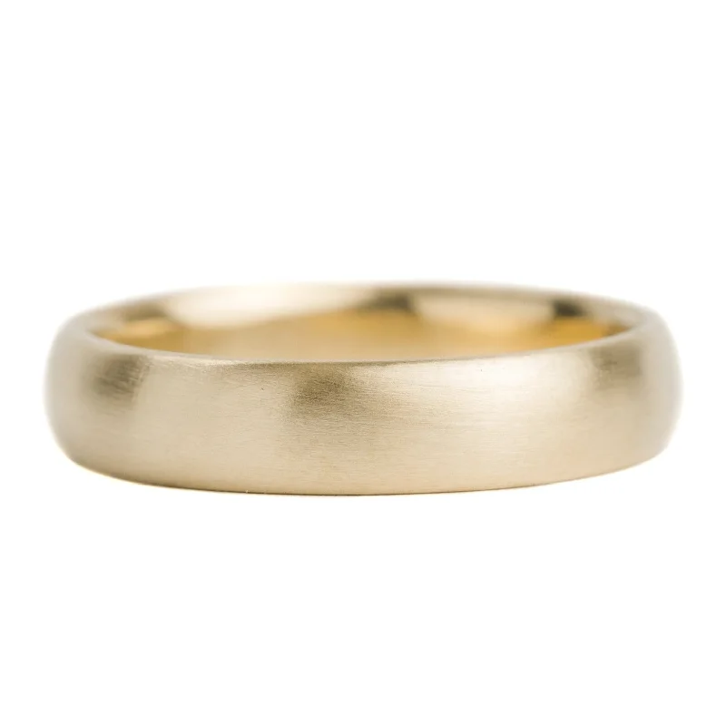 Bold And Beautiful Jewelry Now At Irresistible Prices 18ky Gold 5mm Half Round Band