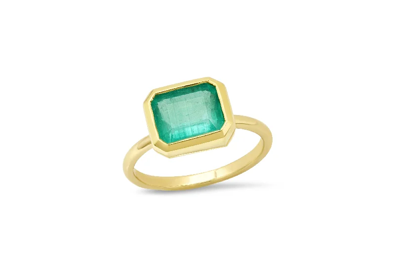 Affordable Glamour – Premium Jewelry At Special Prices Emerald Framed Ring