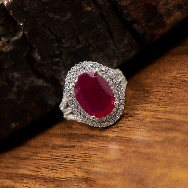 Get The Sparkle You Love At Prices You Adore Nipura Red Siyara Halo Ring