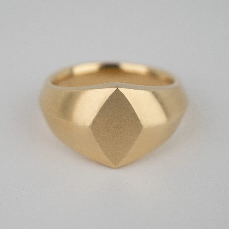 Shop Dazzling Jewelry At The Best Prices Ace Signet
