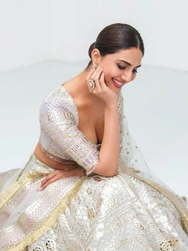 High-End Sparkle, Low-End Prices – Shop Now Vaani Kapoor In Kundan Oval Kundan Ring