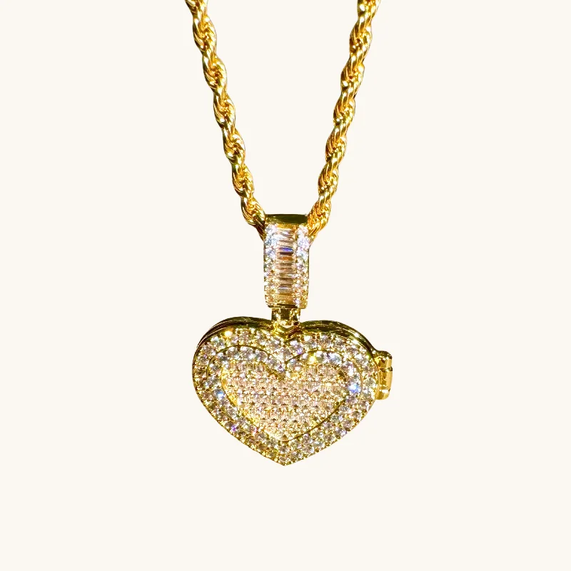 Affordable Glamour – Premium Jewelry For Less Gold Icy Heart Picture Locket Necklace