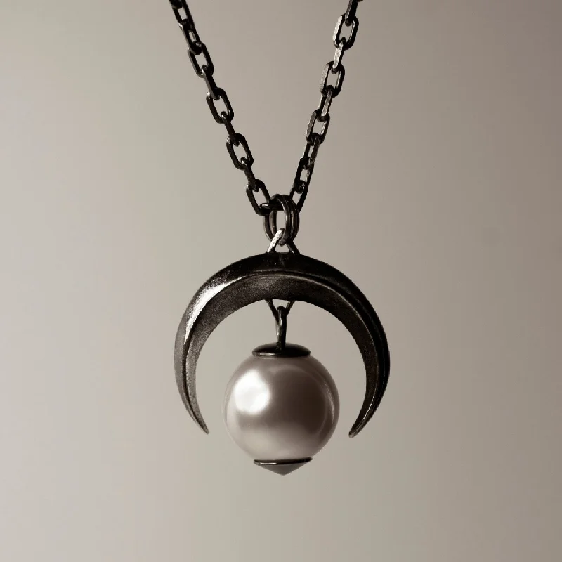 Exclusive Online Jewelry Sale – Don't Wait Moon pendant