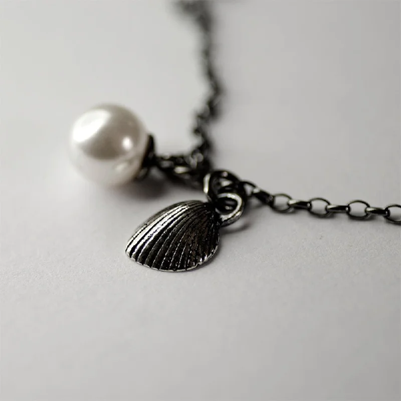 Limited-Time Jewelry Sale – Don't Miss Out On Dazzling Discounts Shell & Pearl pendant - final sale