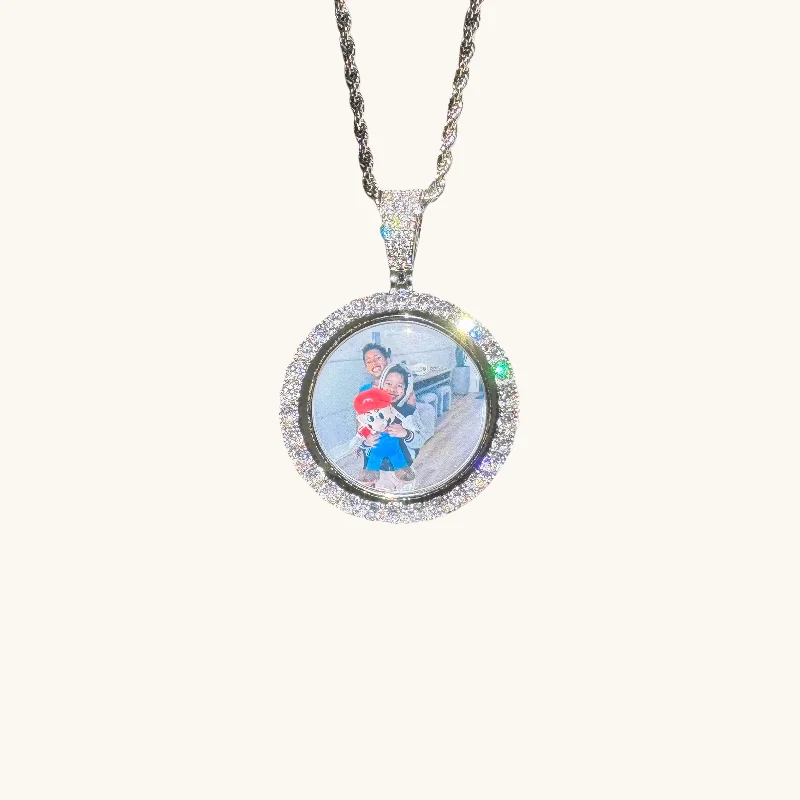 Upgrade Your Collection With Our Limited-Time Jewelry Sale Silver Spinning Picture Necklace