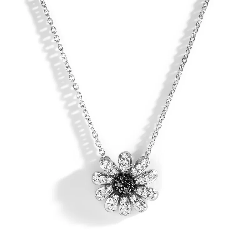 The Perfect Jewelry Piece At The Perfect Price Vintage Bloom Pendant Necklace