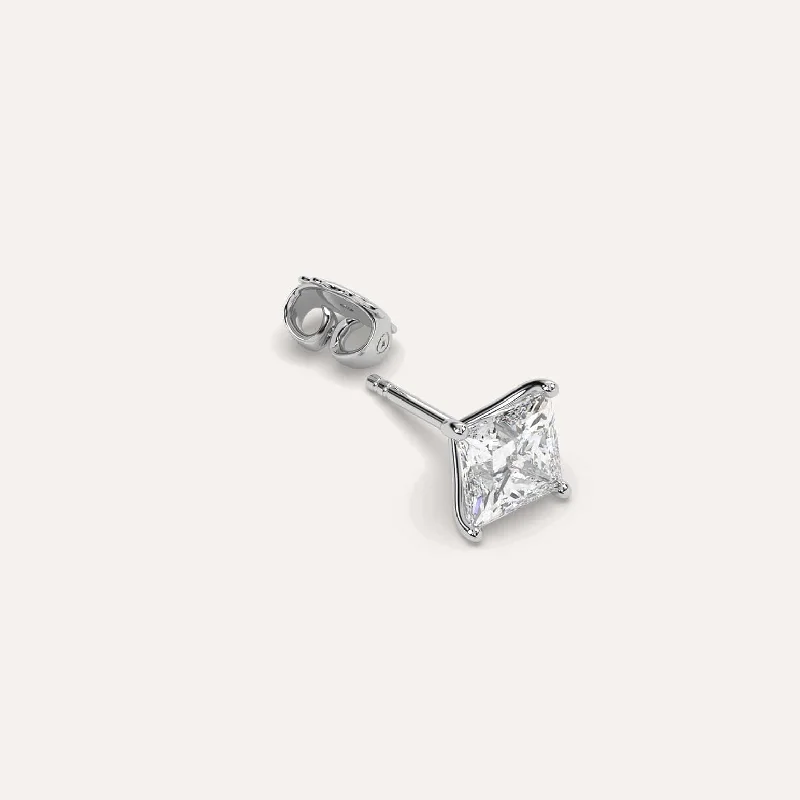 Save On Luxury Jewelry Pieces – Limited-Time Offers 2 carat Single Princess Diamond Stud Earring