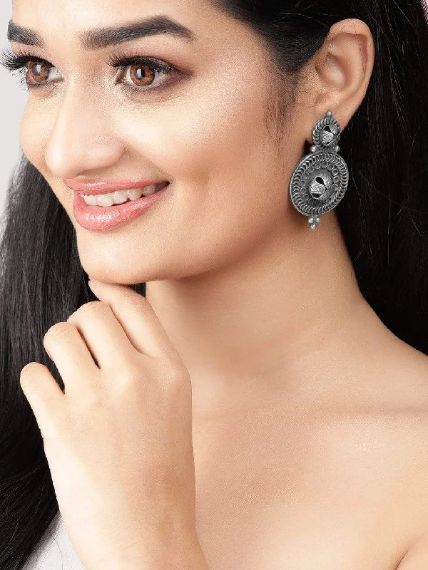 Make Every Moment Shine – Jewelry Discounts Available Rubans Oxidized Traditional Self Engraved Drop Earrings Make Every Moment Shine – Jewelry Discounts Available Rubans Oxidized Traditional Self Engraved Drop Earrings