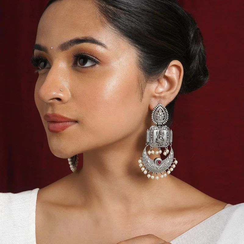 Exclusive Jewelry Sale – Grab Timeless Pieces Now Teejh Evergreen Silver and Pearl Motif Chandbali Exclusive Jewelry Sale – Grab Timeless Pieces Now Teejh Evergreen Silver and Pearl Motif Chandbali