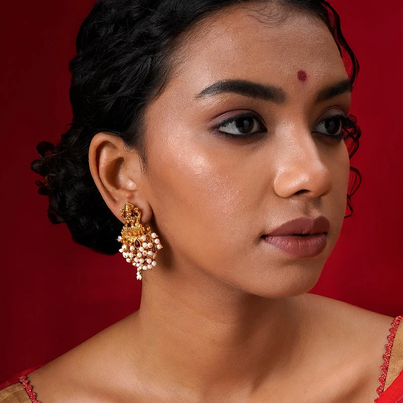 Luxury Jewelry At Budget-Friendly Prices – Grab Yours Now Teejh Naila Gold White And Red Earrings Luxury Jewelry At Budget-Friendly Prices – Grab Yours Now Teejh Naila Gold White And Red Earrings