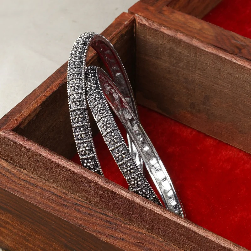 Grab Your Favorite Jewelry At The Lowest Prices Avanti Silver Oxidized Bangles