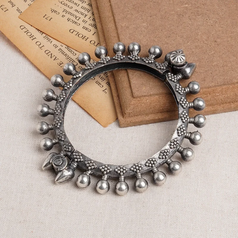 Delicate Crystal Jewelry For Sophisticated Charm Teejh Aashavi Silver Oxidised Bracelet