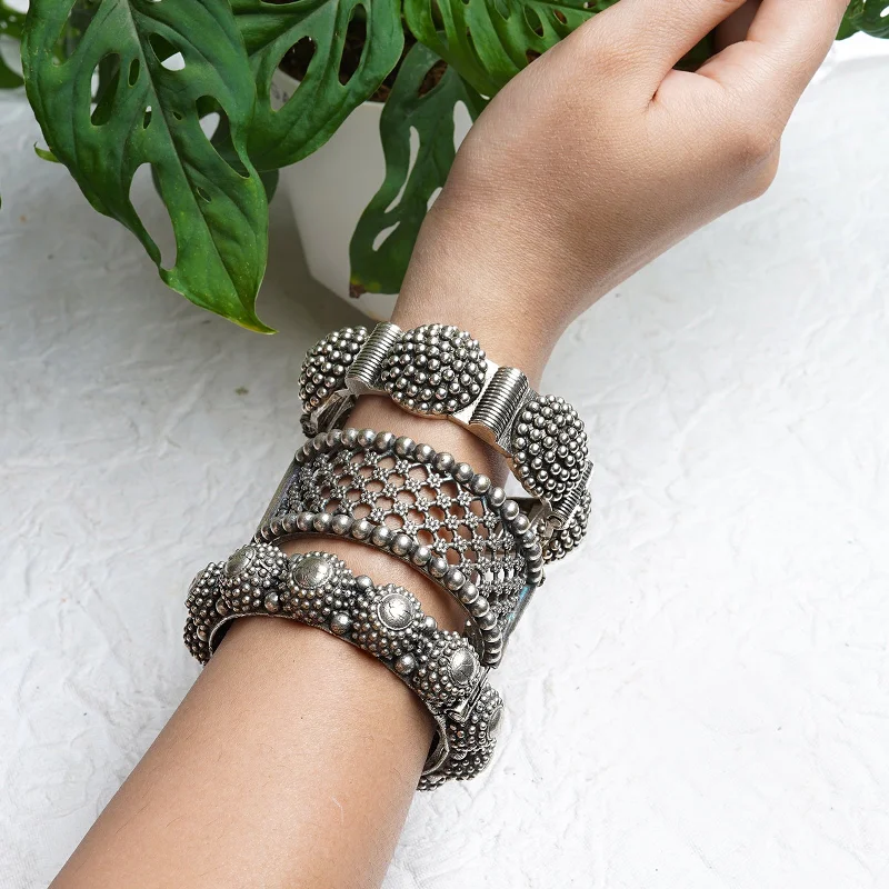 Dazzle In Elegance With Our Biggest Jewelry Sale Teejh Archita Stacked Bracelet Set