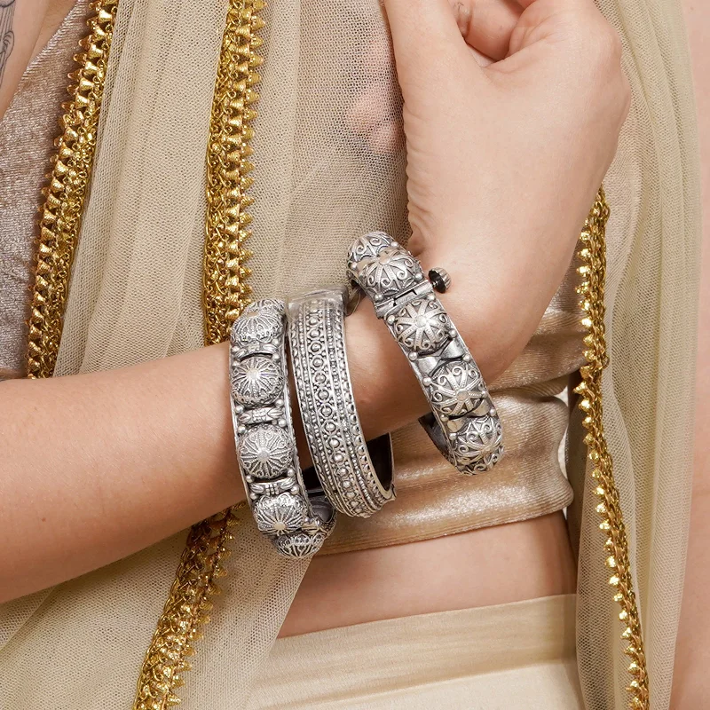 Unmissable Jewelry Sale – Shop Before It's Too Late Teejh Chaya Stacked Bracelet Set