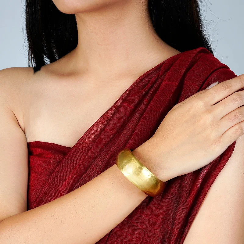 Luxury Jewelry At Budget-Friendly Prices – Grab Yours Now Teejh Divyanka Gold Cuff Bracelet