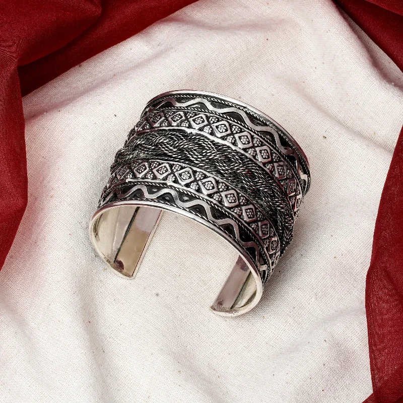 Elegant Rose Gold Jewelry For A Stylish Touch Teejh Diyari Silver Oxidised Cuff Bracelet