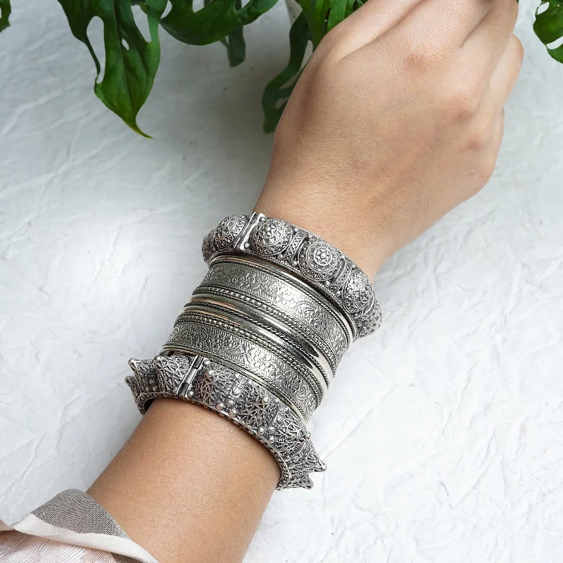 Flash Sale On Stunning Jewelry – Don't Miss Out Teejh Jagrita Stacked Bracelet Set