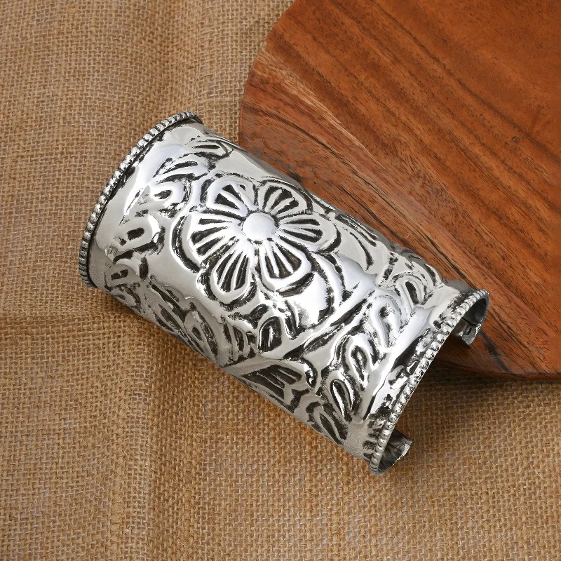 Dazzle With Discounts – Shop Jewelry On Sale Teejh Kiarah Silver Oxidised Cuff Bracelet