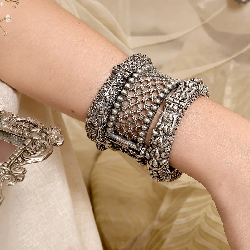 Your Dream Jewelry At Dream Prices Teejh Lakhi Stacked Bracelet Set