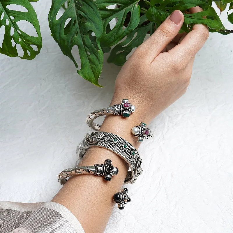 The Jewelry Sale You've Been Waiting For Is Here Teejh Oorvi Stacked Bracelet Set