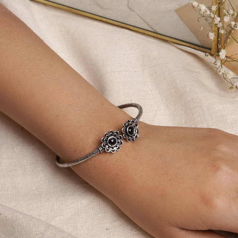 Luxury Jewelry Clearance – Shop Premium Styles Now Teejh Raavi Silver Oxidised Floral Bracelet